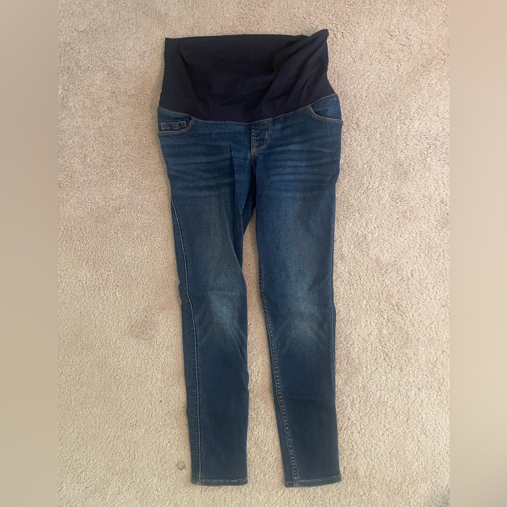 Old Navy maternity jeans, size 4